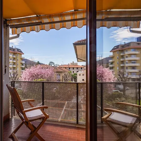Giulia By Interhome Daire Luino