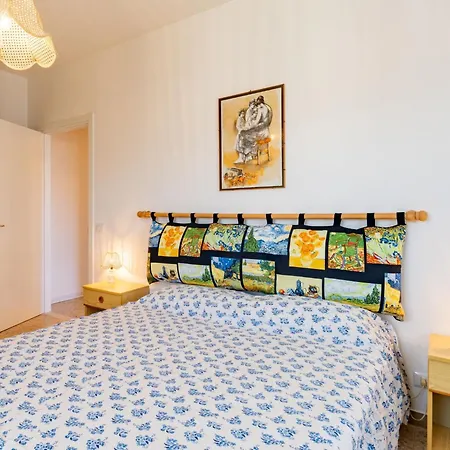 Giulia By Interhome * Luino